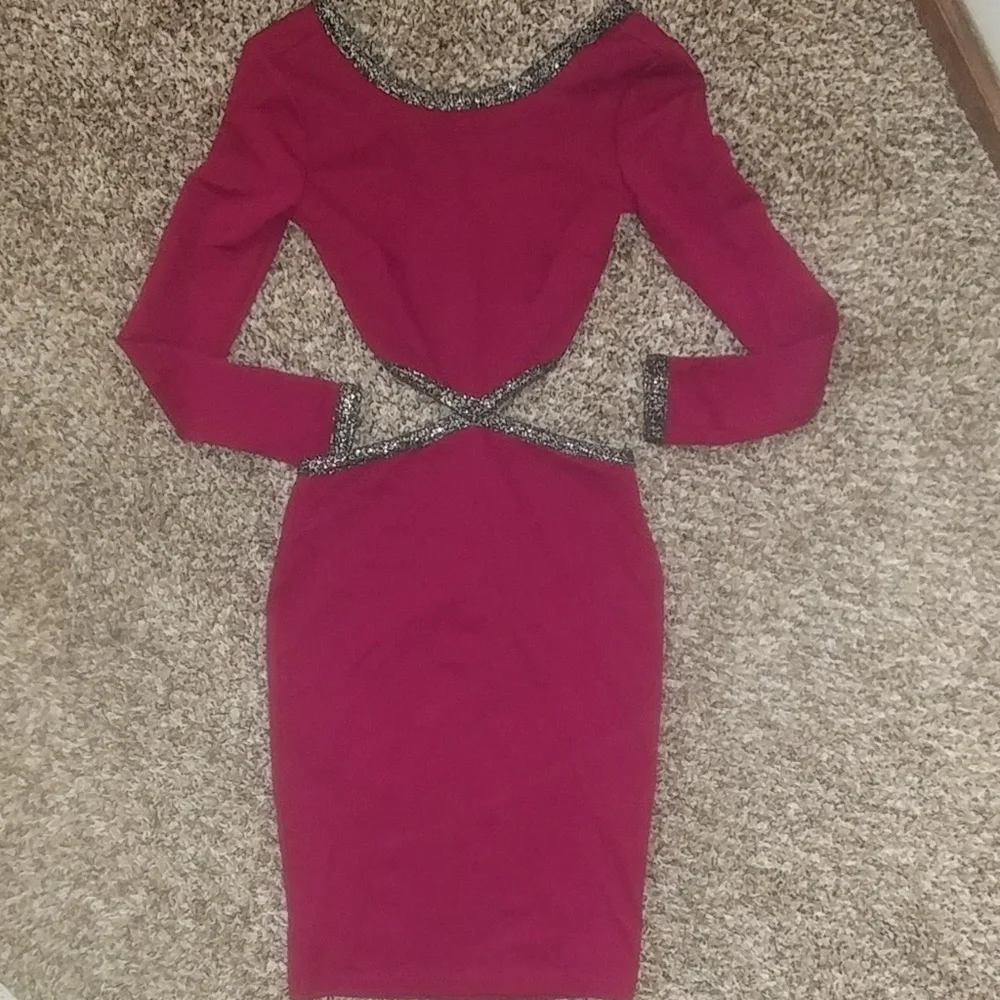 ⚜️ Windsor cut out dress ⚜️ - Picture 1 of 7